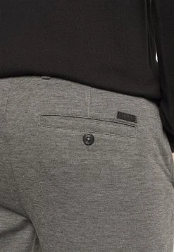 Vente flash ❤️ Solid PANTS DAVE BARRO - Pantalon Classique - Dark Grey 👍 9 Vente flash ❤️ Solid PANTS DAVE BARRO - Pantalon Classique - Dark Grey 👍 -Solid Soldes 1313cd130447435a987acaa6aab3e7da