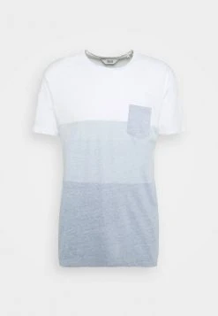 Les meilleures critiques de 🛒 Solid PORUS - T-shirt Imprimé - Insignia Blue ⌛ 15 Les meilleures critiques de 🛒 Solid PORUS - T-shirt Imprimé - Insignia Blue ⌛ -Solid Soldes 19e90a92ed634b51b2373417dd69a1b3