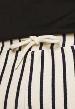 Meilleure vente 🔔 Solid STEVE - Short - Insignia Blue 🛒 -Solid Soldes 5bb521a9bb654964952e5da6a4d2b15e