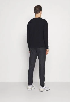 Meilleure affaire 👍 Solid TAPIO 0-NECK - Pullover - Insignia Blue 🎁 8 Meilleure affaire 👍 Solid TAPIO 0-NECK - Pullover - Insignia Blue 🎁 -Solid Soldes 5e2d689c5f534c69b5286452de5d2682