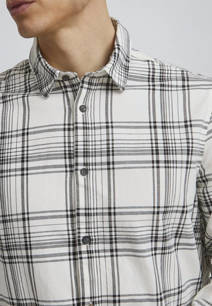 Sortie 🤩 Solid Chemise - Off White 🧨 4 Sortie 🤩 Solid Chemise - Off White 🧨 – Image 4