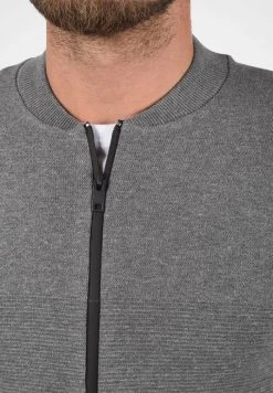 Les meilleures critiques de ✨ Solid CEZAR - Gilet - Grey Melange 🔔 9 Les meilleures critiques de ✨ Solid CEZAR - Gilet - Grey Melange 🔔 -Solid Soldes 75377233cbff4e68a5285bea1994e833