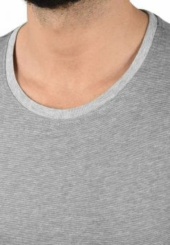 Les meilleures critiques de 🎁 Solid SDNED - T-shirt Imprimé - Grey Melange 🎁 9 Les meilleures critiques de 🎁 Solid SDNED - T-shirt Imprimé - Grey Melange 🎁 -Solid Soldes 7ecee577bc2846a0973b23e8a5655256