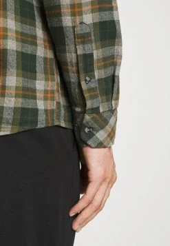 Promo 🔥 Solid SDTERKIL HERRINGBONE CHECK 21105659 - Chemise - Deep Forest 🔔 -Solid Soldes 8004f0195c344c3aab7f12ffac1762a7