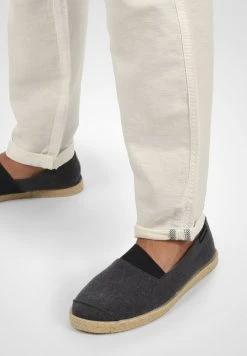 Meilleure vente 😀 Solid LORAN - Pantalon Classique - Off White 🔥 -Solid Soldes 86b9f1a64c9348ddbb2382987d91cd71