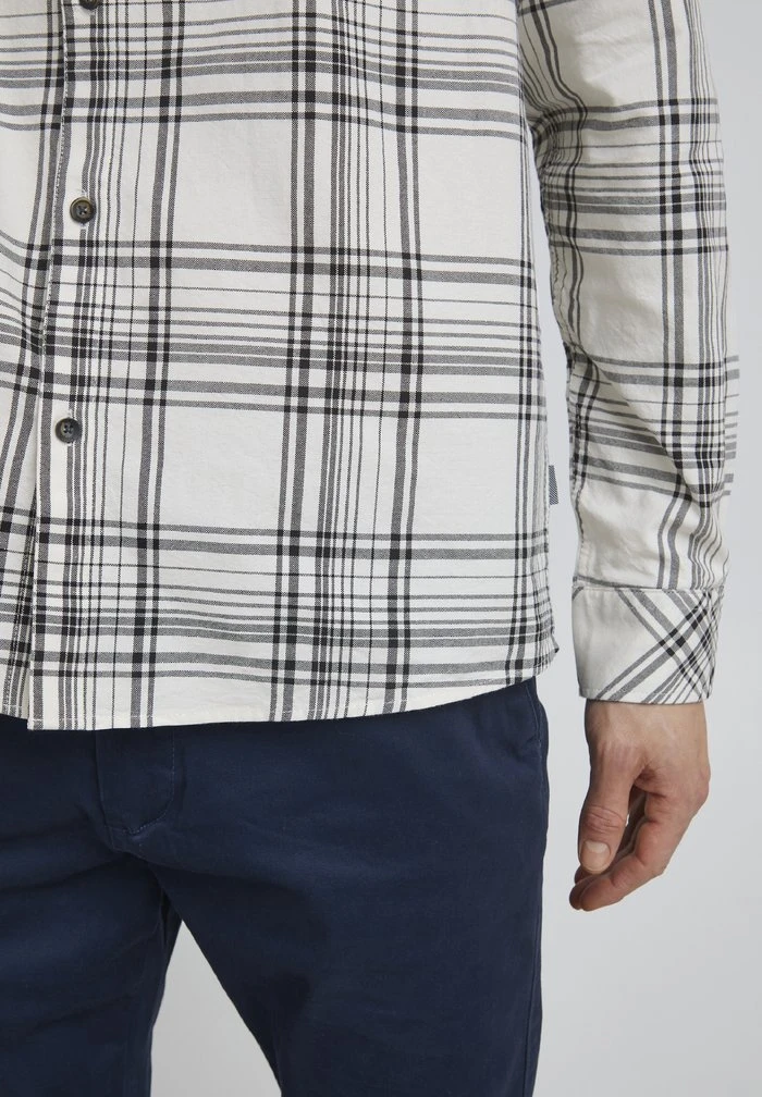 Sortie 🤩 Solid Chemise - Off White 🧨 5 Sortie 🤩 Solid Chemise - Off White 🧨 – Image 5