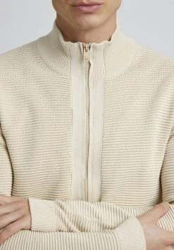 Les meilleures critiques de ✨ Solid SDNICKLAS - Gilet - Oatmeal 🎉 9 Les meilleures critiques de ✨ Solid SDNICKLAS - Gilet - Oatmeal 🎉 -Solid Soldes 930d25380f3947528e72afa8770c5b31