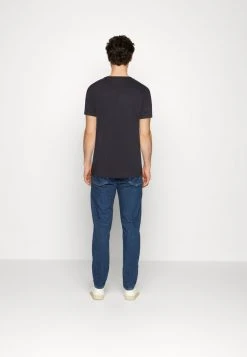 Meilleure affaire ✔️ Solid SDAMADEUS - T-shirt Imprimé - Black 💯 -Solid Soldes 93e785df2385402a884cb465a3d601b6