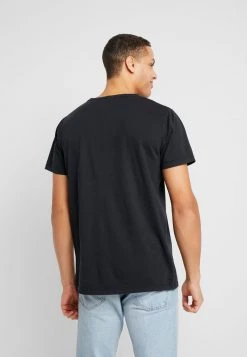 Vente flash ✔️ Solid SDTEE - T-shirt Basique - Black 🔔 8 Vente flash ✔️ Solid SDTEE - T-shirt Basique - Black 🔔 -Solid Soldes a518f5c4705d4aa2b6f3720d90374d6c