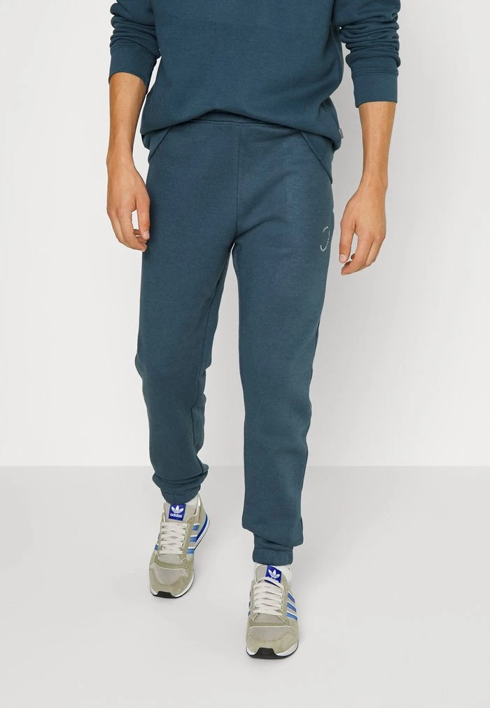 Les meilleures critiques de 😀 Solid SDVICTER - Pantalon De Survêtement - Ensign Blue 🔥 1 Les meilleures critiques de 😀 Solid SDVICTER - Pantalon De Survêtement - Ensign Blue 🔥