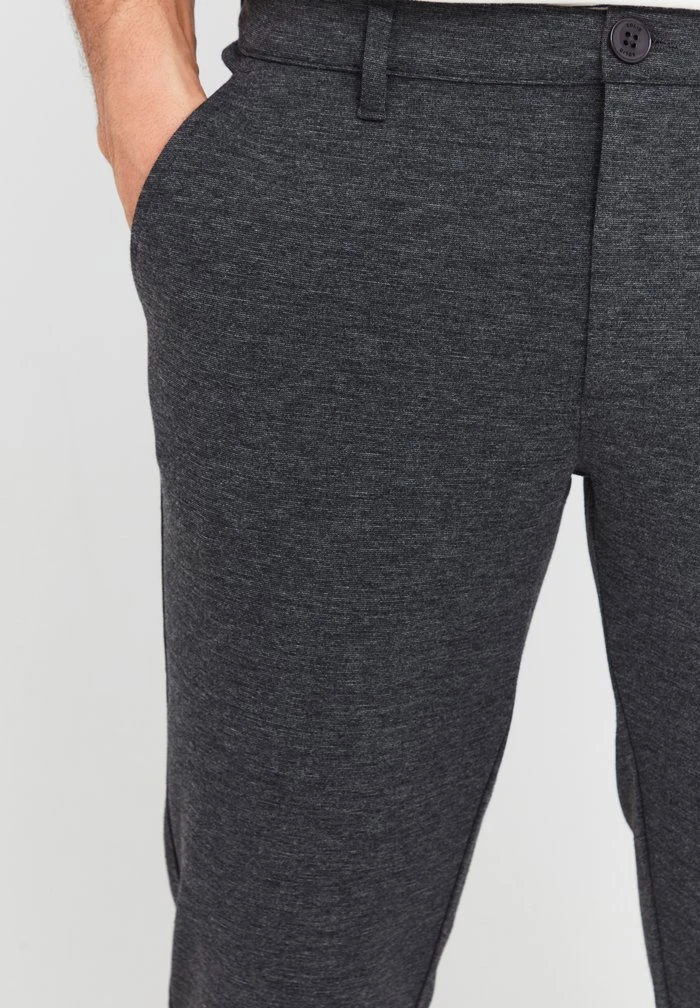 Les meilleures critiques de 😀 Solid SDOLIVERO - Pantalon Classique - Dark Grey Melange ❤️ 4 Les meilleures critiques de 😀 Solid SDOLIVERO - Pantalon Classique - Dark Grey Melange ❤️ – Image 4