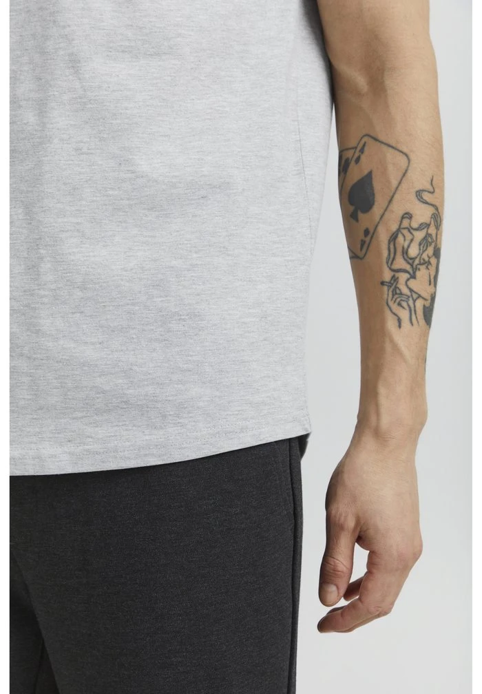 Les meilleures critiques de ✨ Solid SDBASTO - T-shirt Imprimé - Light Grey Melange ✨ 5 Les meilleures critiques de ✨ Solid SDBASTO - T-shirt Imprimé - Light Grey Melange ✨ – Image 5