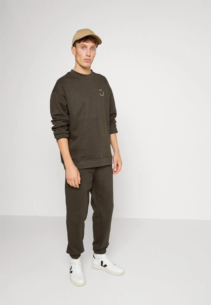 Meilleure affaire 🤩 Solid VICTER - Sweatshirt - Dark Brown ⭐ 2 Meilleure affaire 🤩 Solid VICTER - Sweatshirt - Dark Brown ⭐ – Image 2