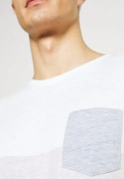 Les meilleures critiques de 🛒 Solid PORUS - T-shirt Imprimé - Insignia Blue ⌛ 14 Les meilleures critiques de 🛒 Solid PORUS - T-shirt Imprimé - Insignia Blue ⌛ -Solid Soldes e36cf862ccd9467f94e79daa5b19047c